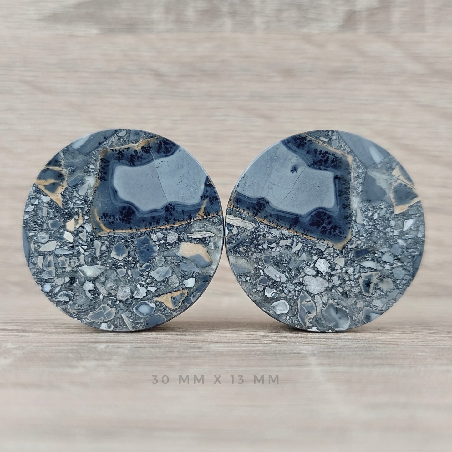 1 3/16” / 30mm Dendritic Maligano Jasper