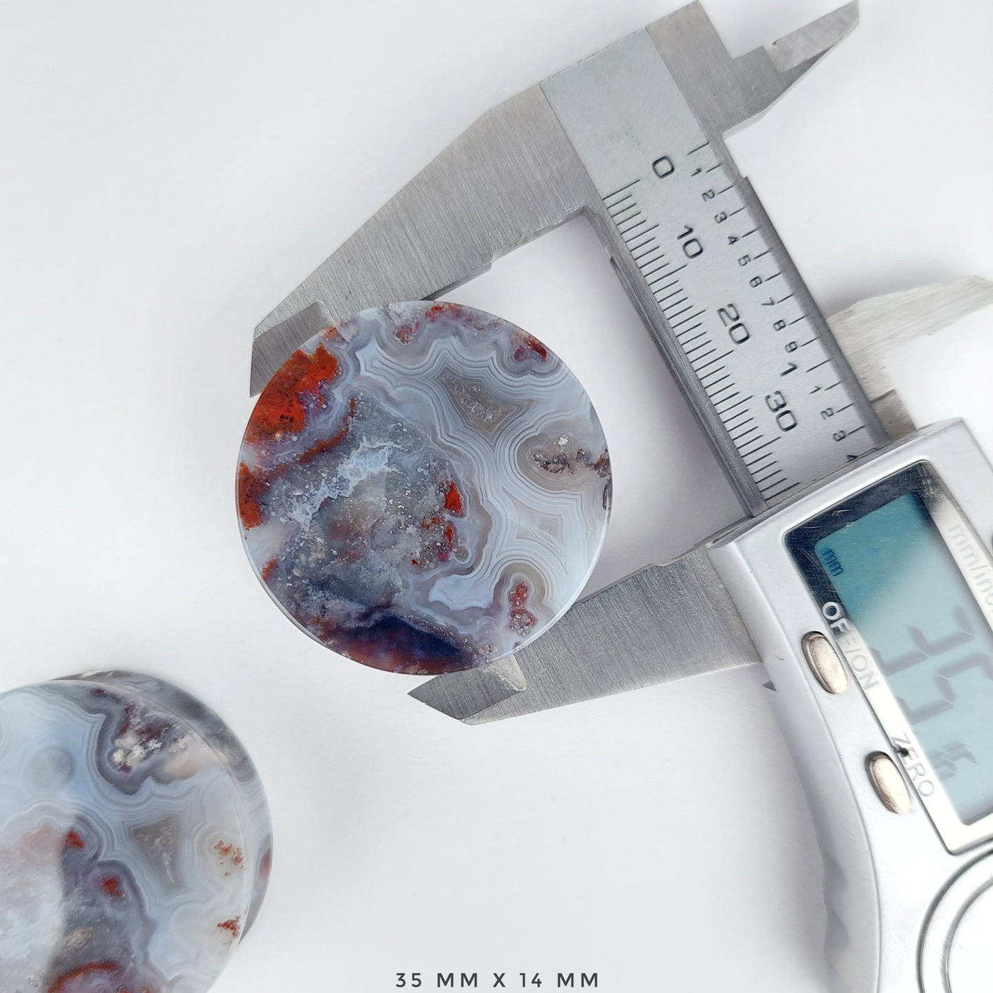 1 3/8” / 35mm Indonesian Plume Agate