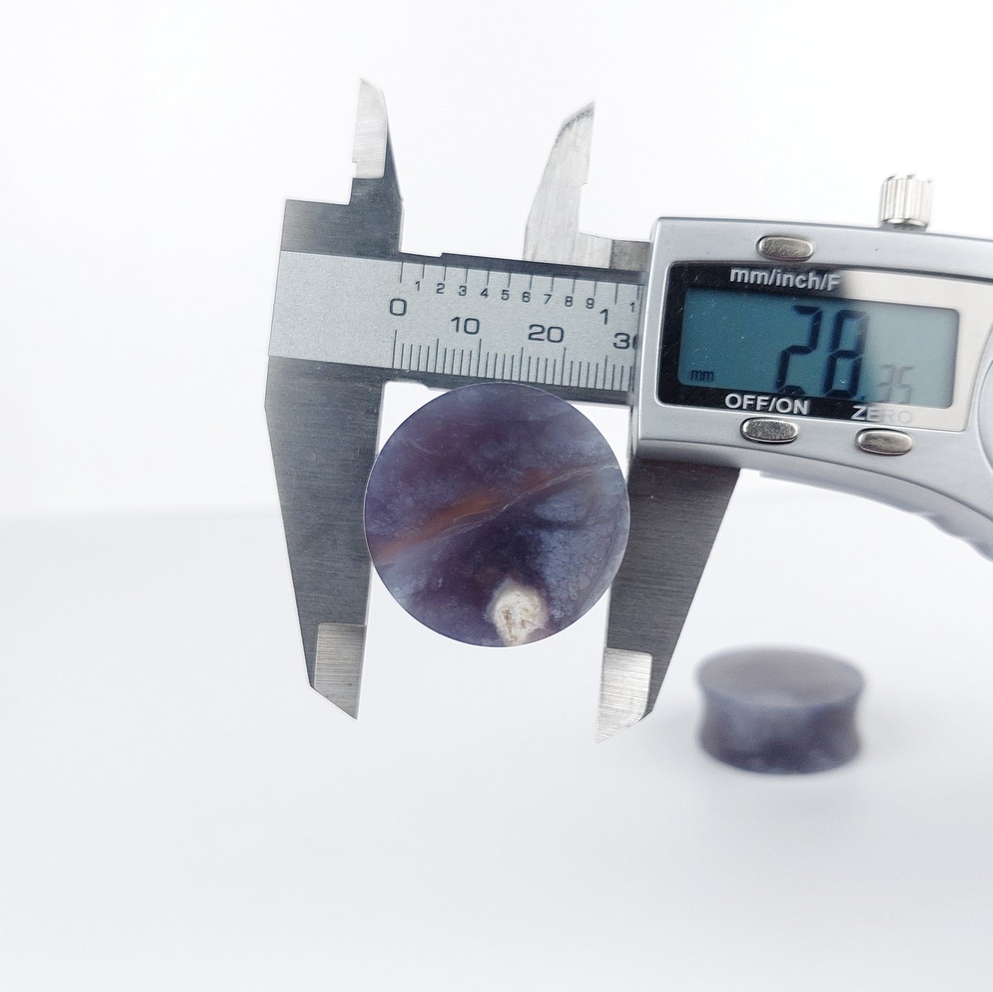 1 1/8” / 28mm Purple Chalcedony