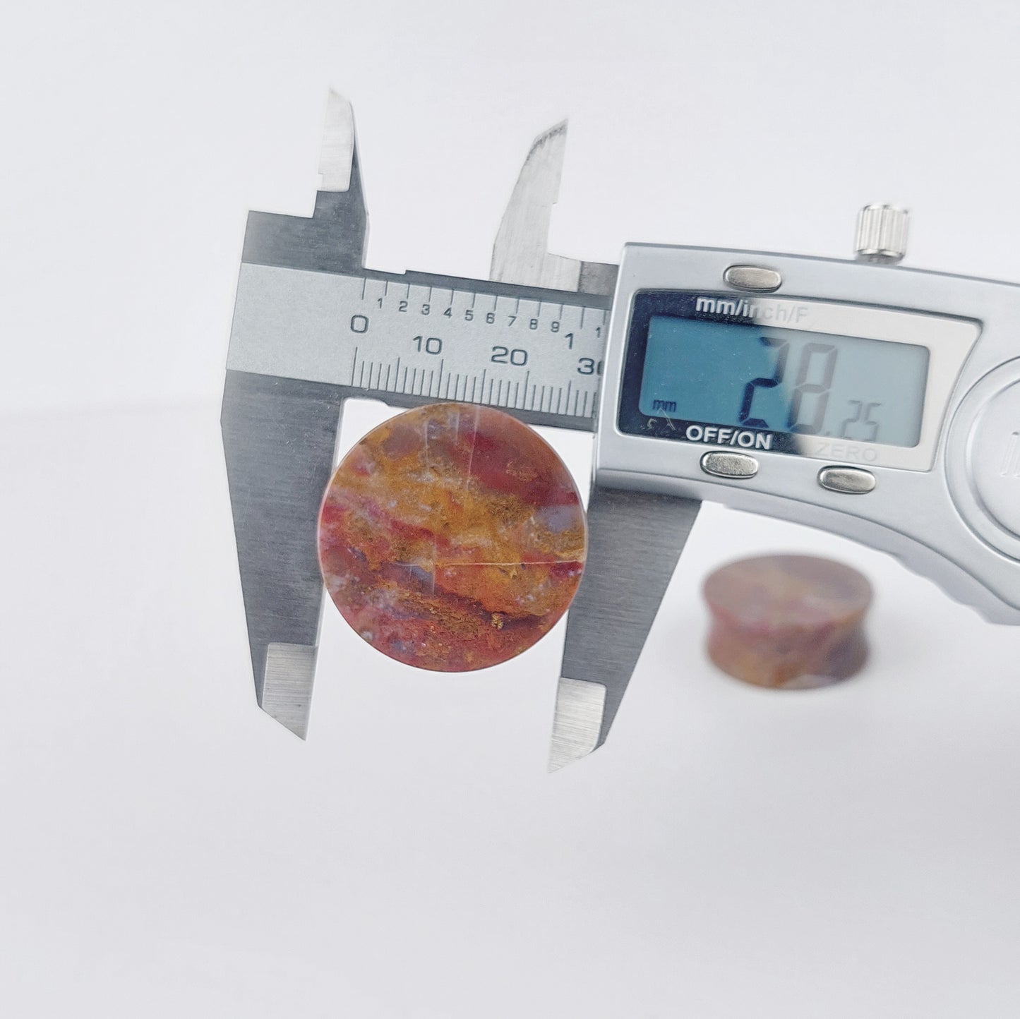 1 1/8” / 28mm Red Moss Agate