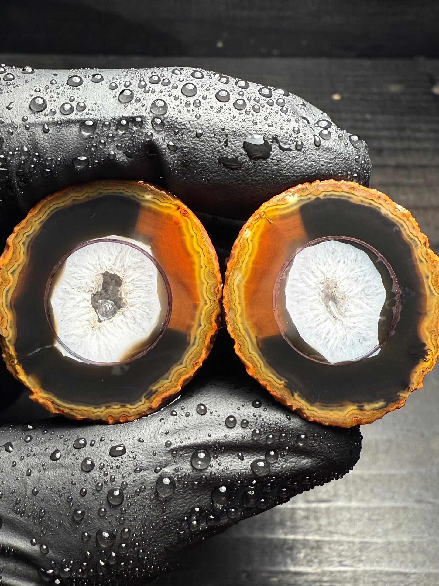 13mm Black/Red Warring State Agate Geode